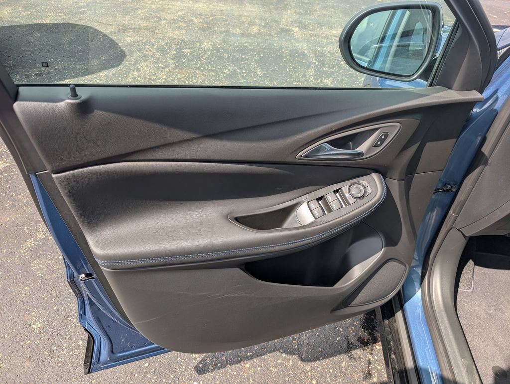 New 2026 Buick Encore GX Sport Touring FWD image 18