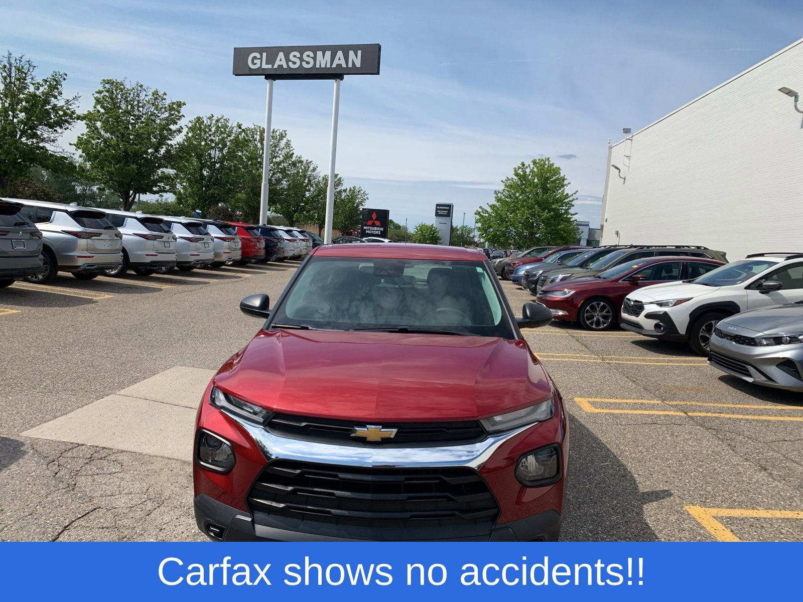 Used 2021 Chevrolet TrailBlazer LS FWD image 2