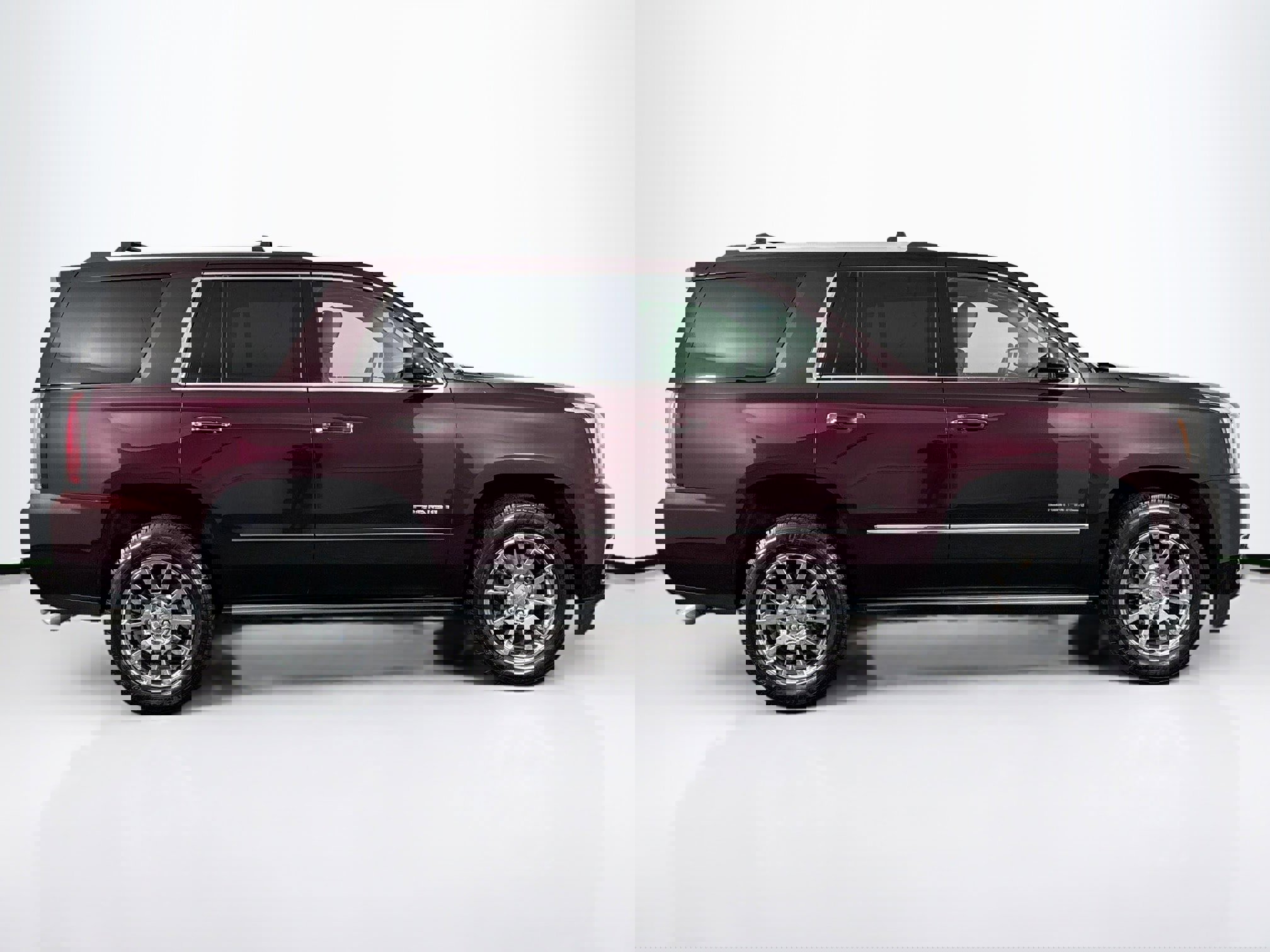 Used 2017 GMC Yukon Denali w/ Open Road Package image 12