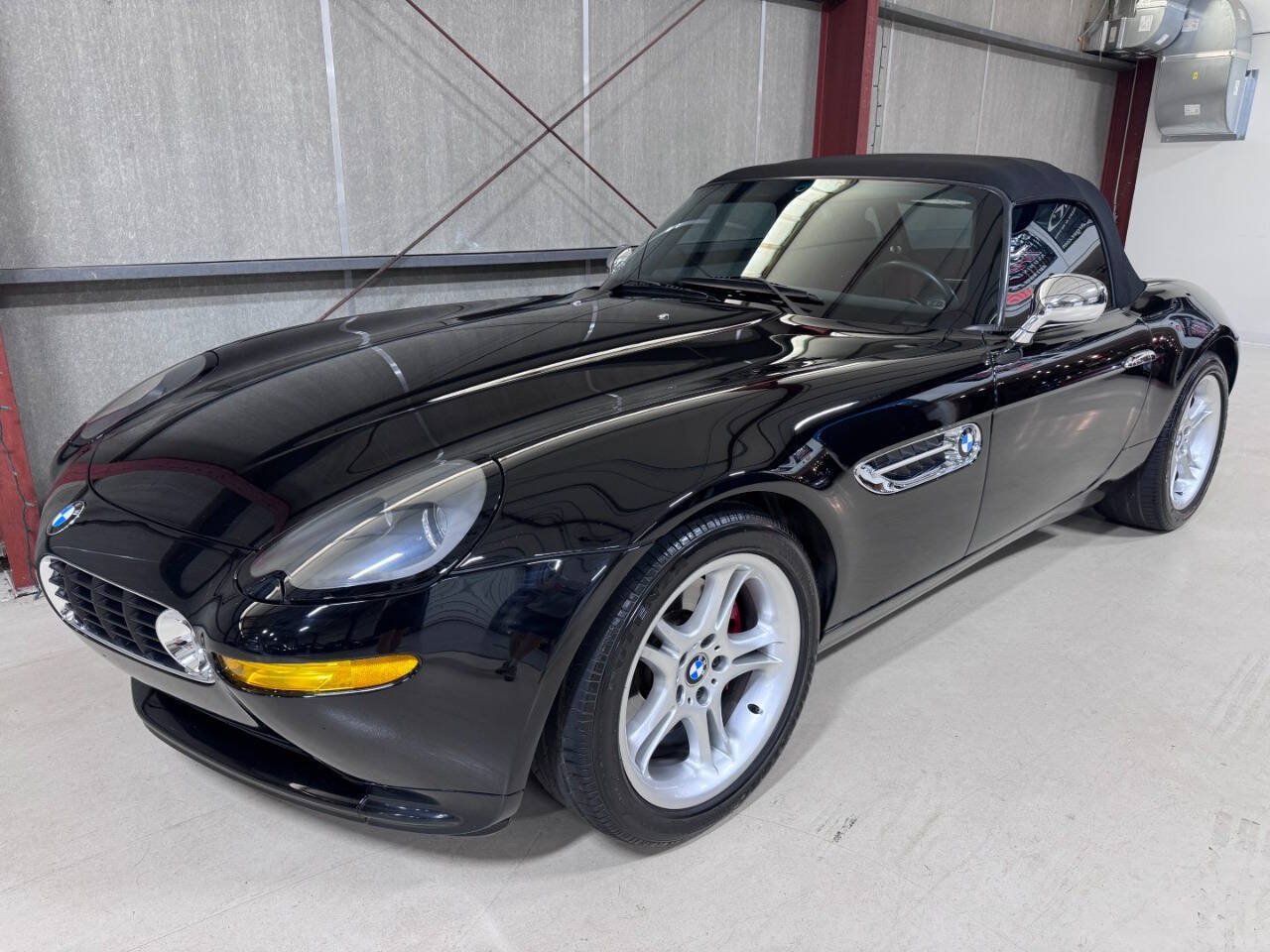 Used 2002 BMW Z8 RWD image 16