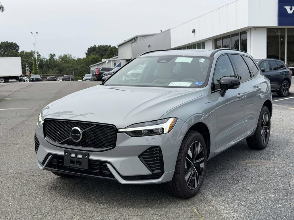 New 2026 Volvo XC60 T8 Core w/ Climate Package AWD/4WD image 22