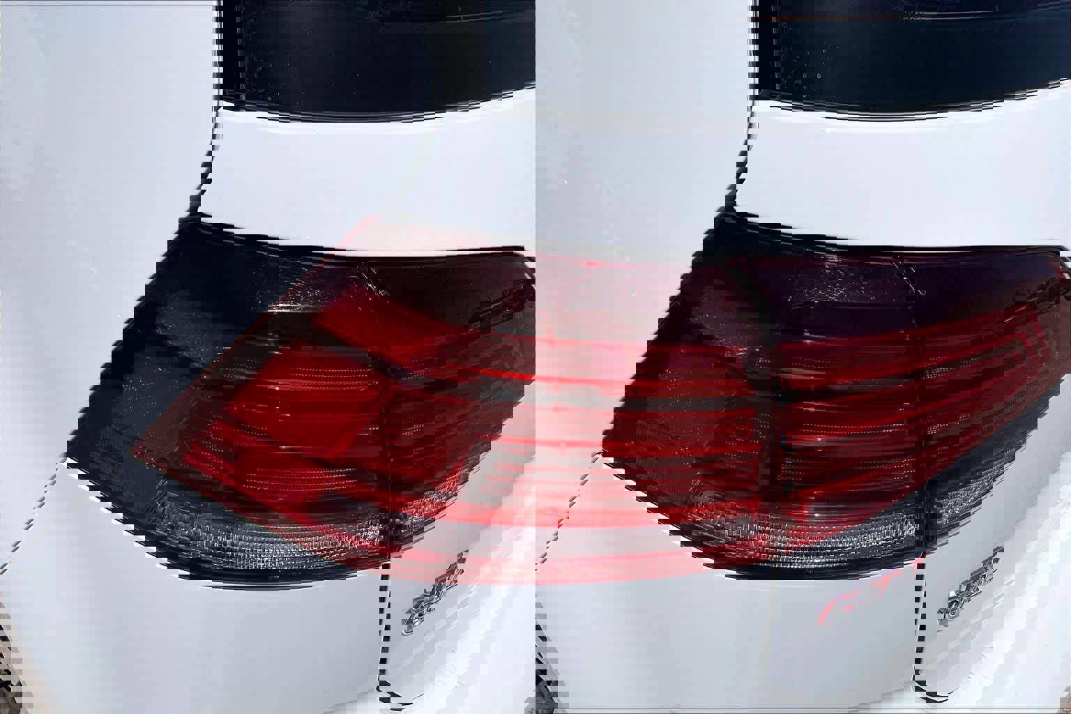 Used 2019 Volkswagen GTI SE FWD image 28