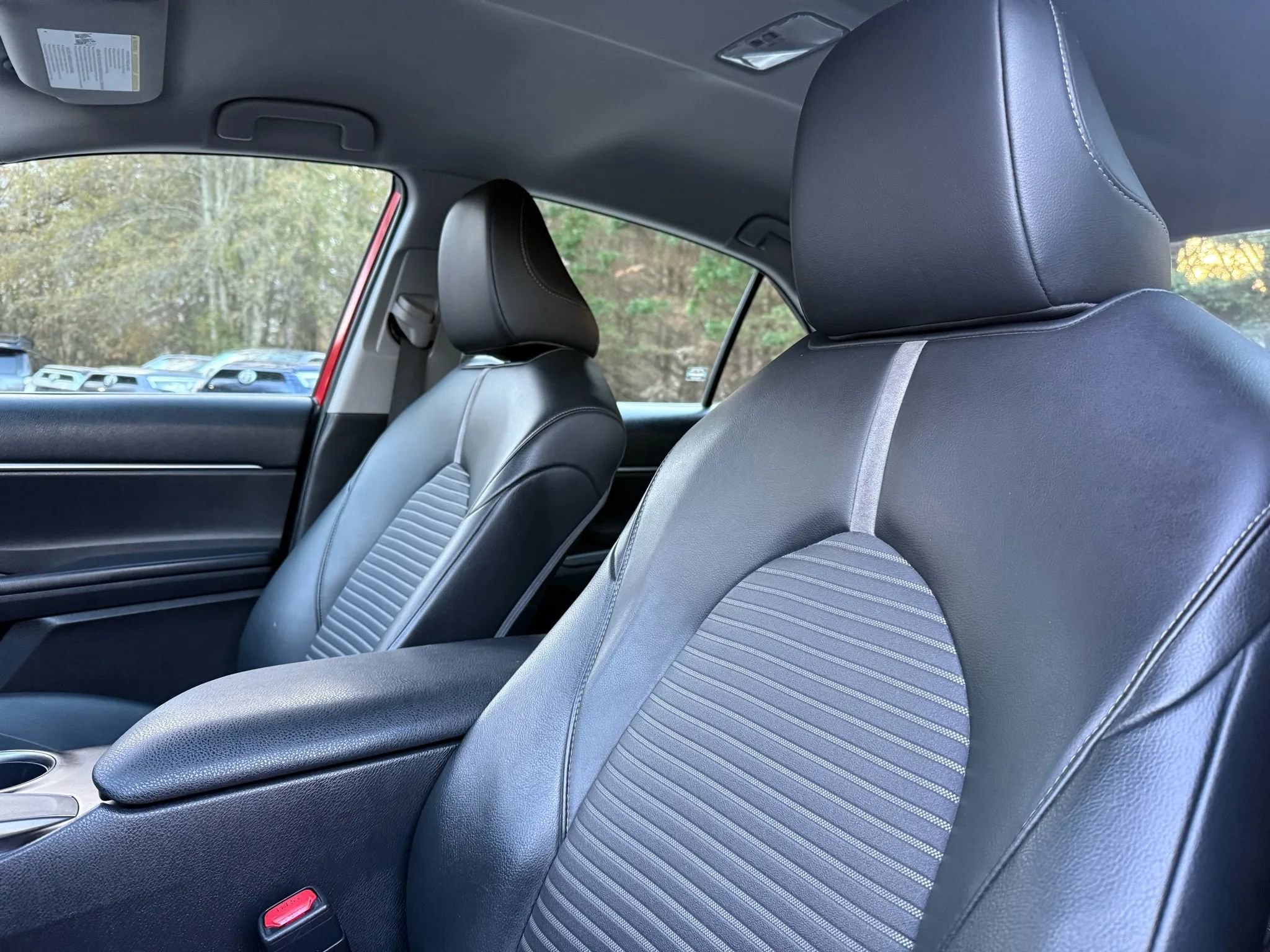 Used 2021 Toyota Camry SE image 15