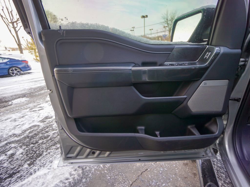 Used 2021 Ford F150 XLT w/ Equipment Group 302A High image 17