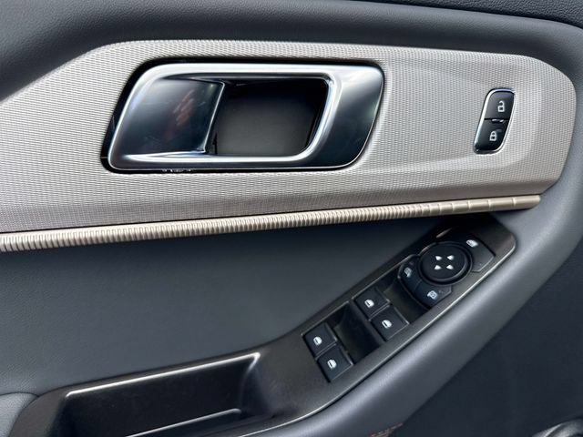 New 2027 Ford Explorer Active RWD image 21