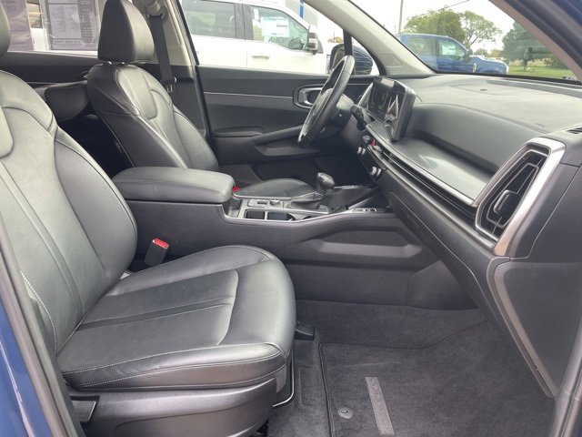 Used 2024 Kia Sorento X-Line EX image 16