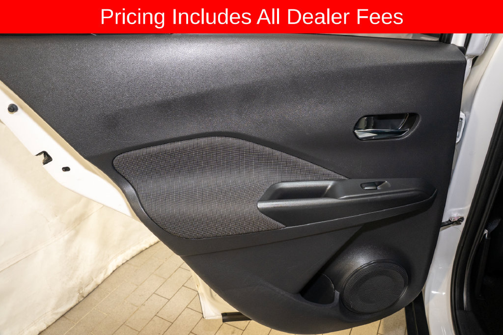 Used 2019 Nissan Kicks SV FWD image 8