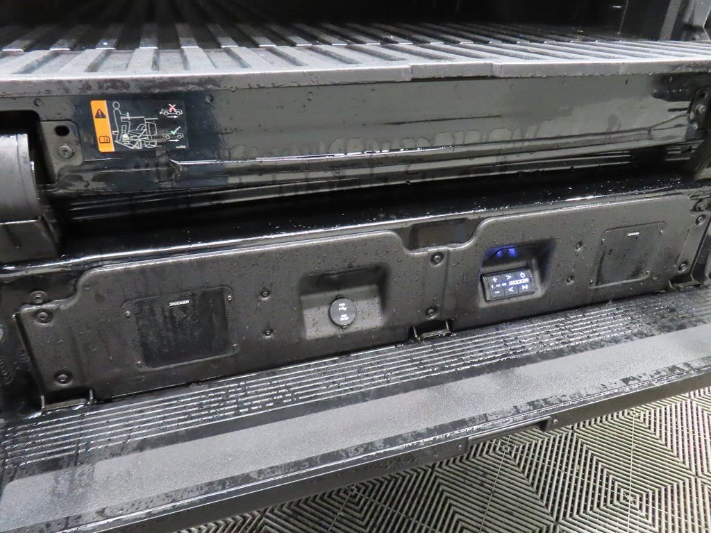 Used 2022 GMC Sierra 1500 AT4 w/ AT4 Premium Package AWD/4WD image 46