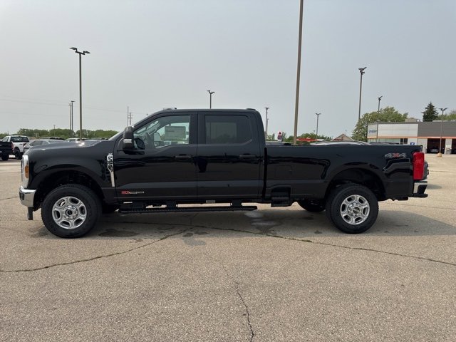 New 2025 Ford F350 XLT image 6