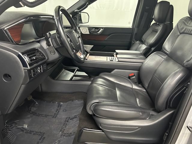 Used 2024 Lincoln Navigator L Reserve AWD/4WD image 12