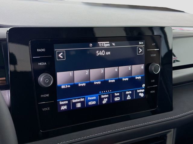 New 2026 Volkswagen Taos SE image 15