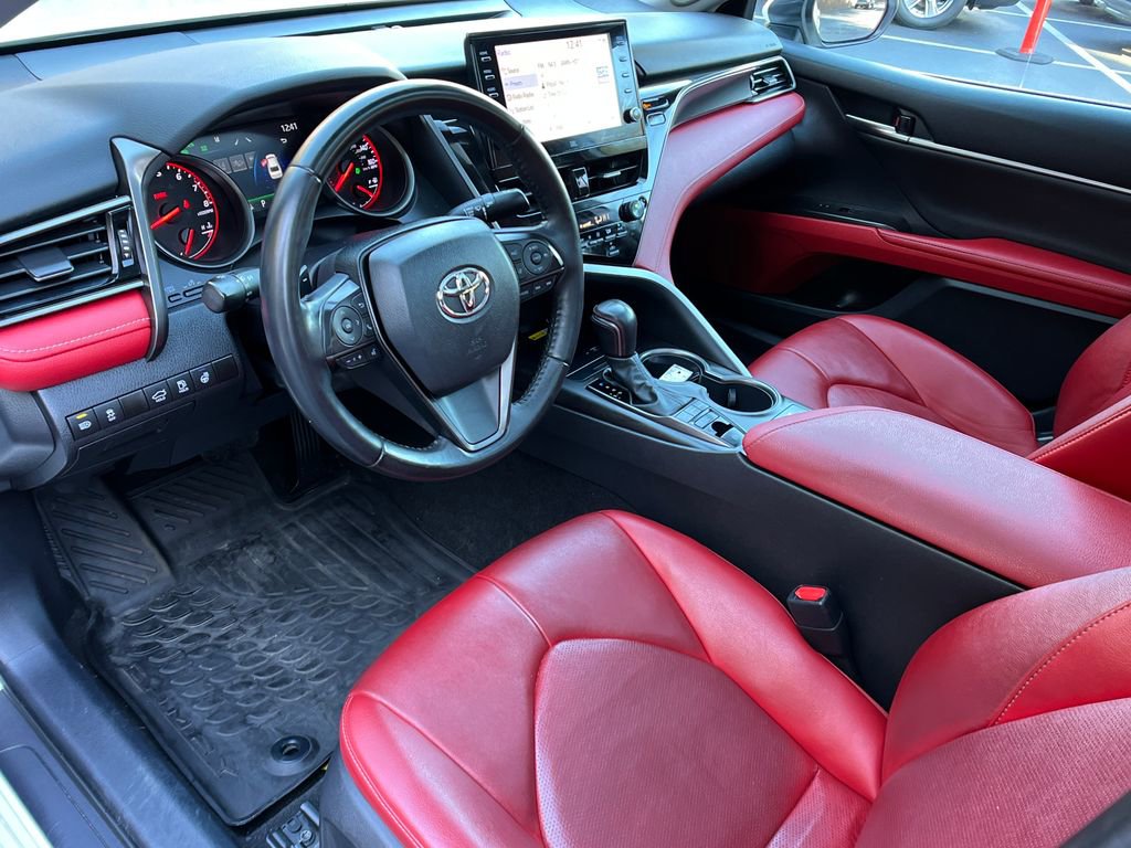 Used 2022 Toyota Camry XSE image 10