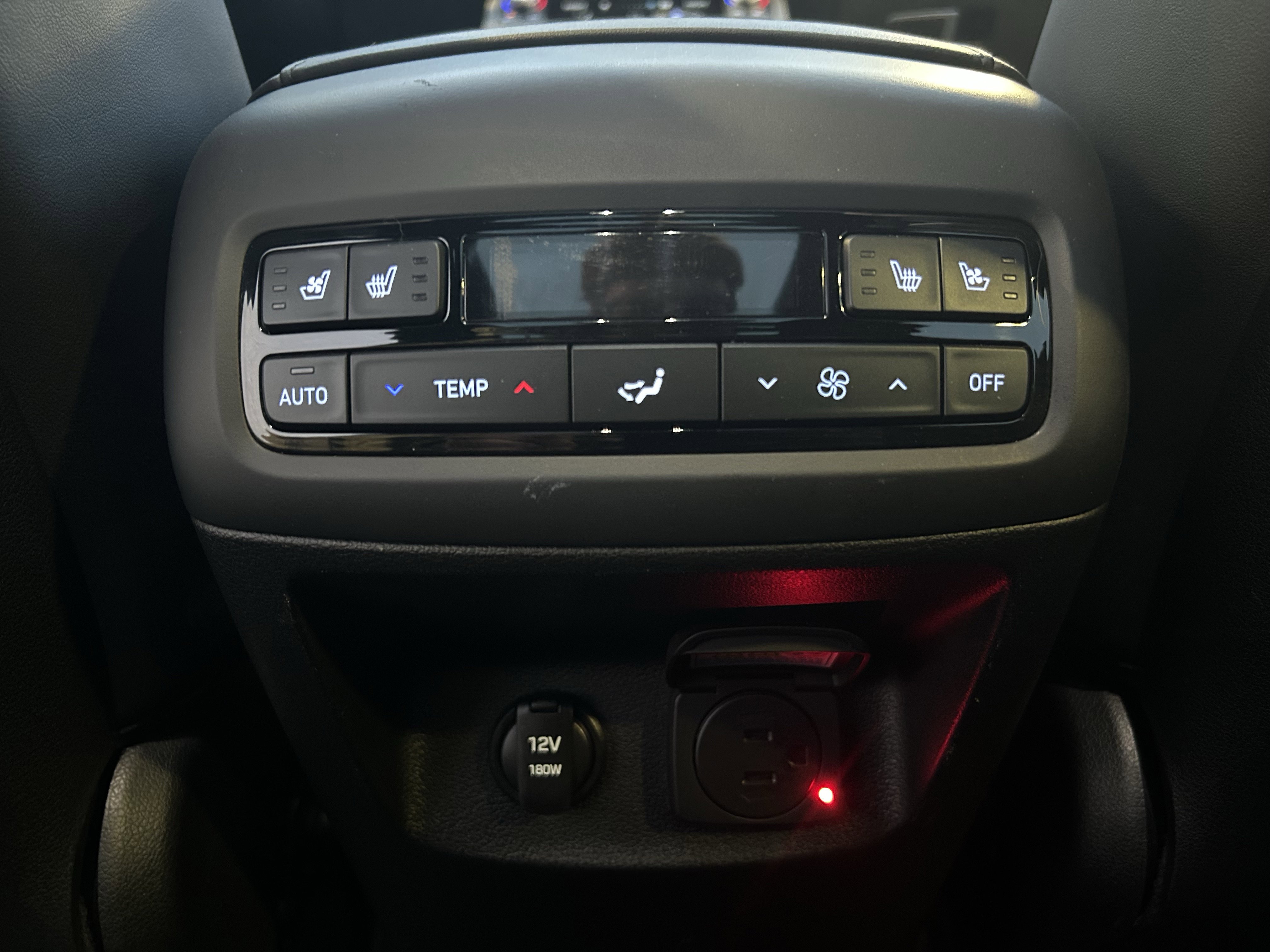 Used 2023 Hyundai Palisade Calligraphy image 20