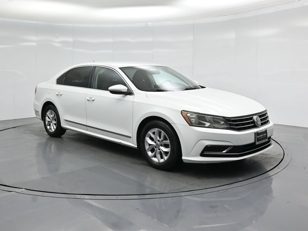 Used 2017 Volkswagen Passat 1.8T S FWD image 58