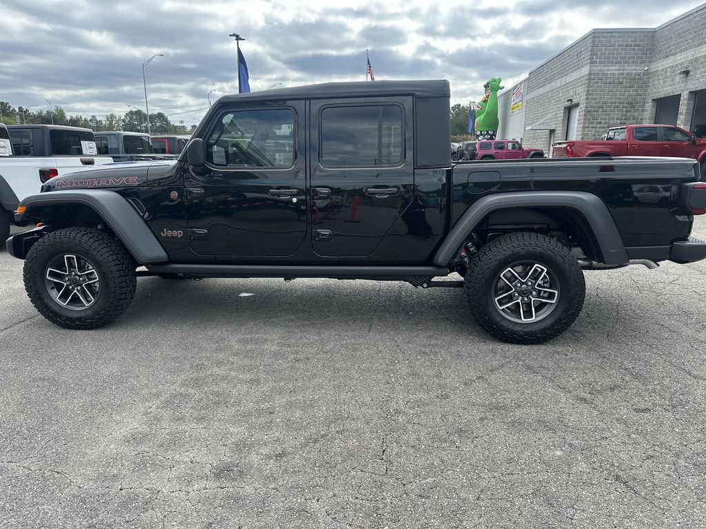 New 2025 Jeep Gladiator Mojave image 6