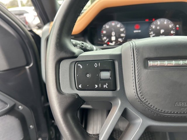Used 2023 Land Rover Defender 90 X-Dynamic SE image 19