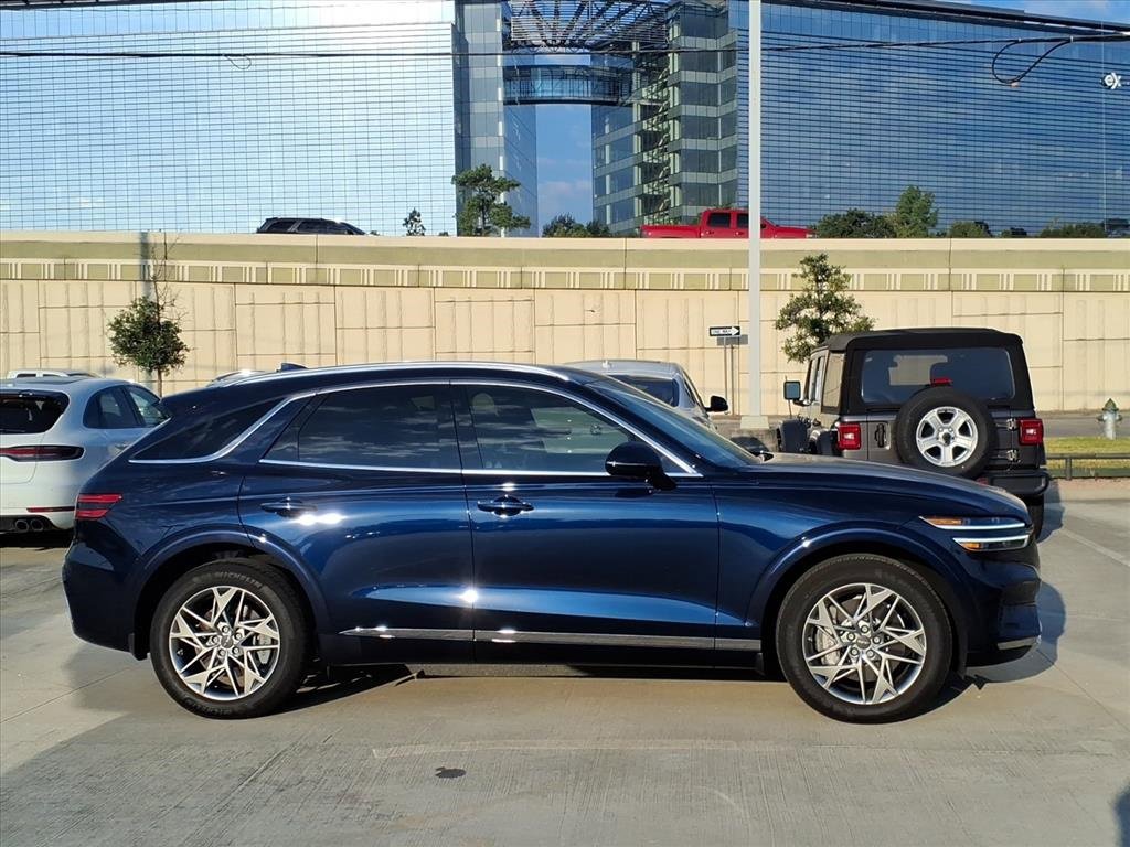 Used 2024 Genesis GV70 2.5T w/ Select Package image 10