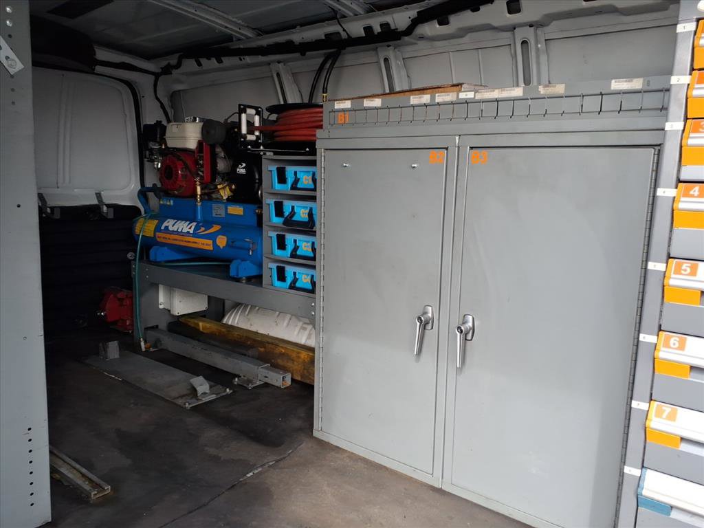 Used 2017 Chevrolet Express 3500 Extended RWD image 26
