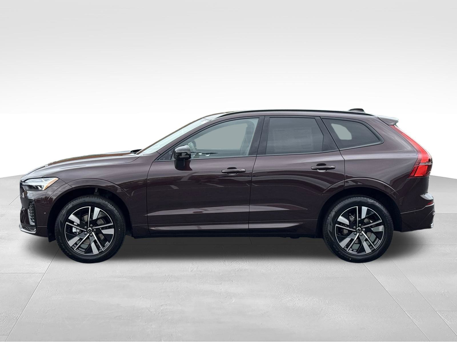 New 2026 Volvo XC60 B5 Plus w/ Protection Package Premier AWD/4WD image 7