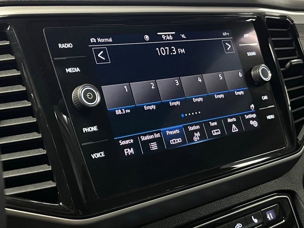 Used 2022 Volkswagen Atlas Cross Sport SE w/ Panoramic Sunroof Package image 28