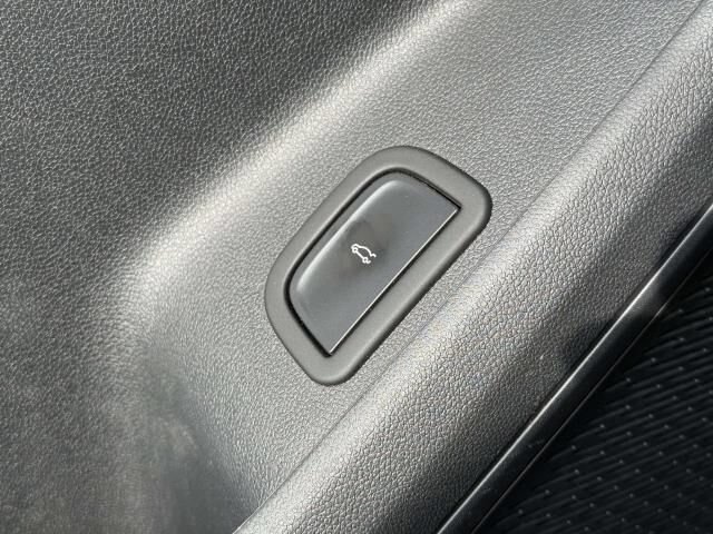 Used 2024 Chevrolet Traverse LT AWD/4WD image 21