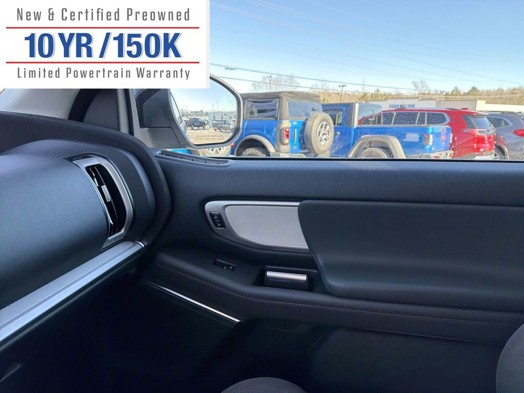 Used 2025 Ford Expedition Active image 24