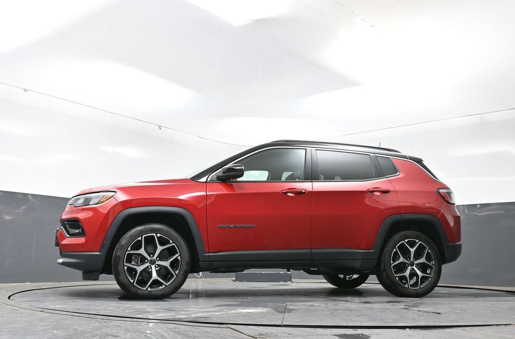 Used 2025 Jeep Compass Limited AWD/4WD image 54