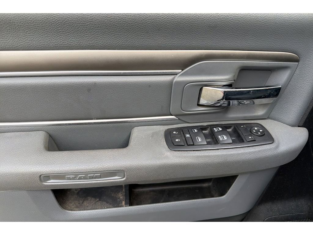 Used 2016 RAM 3500 SLT image 13