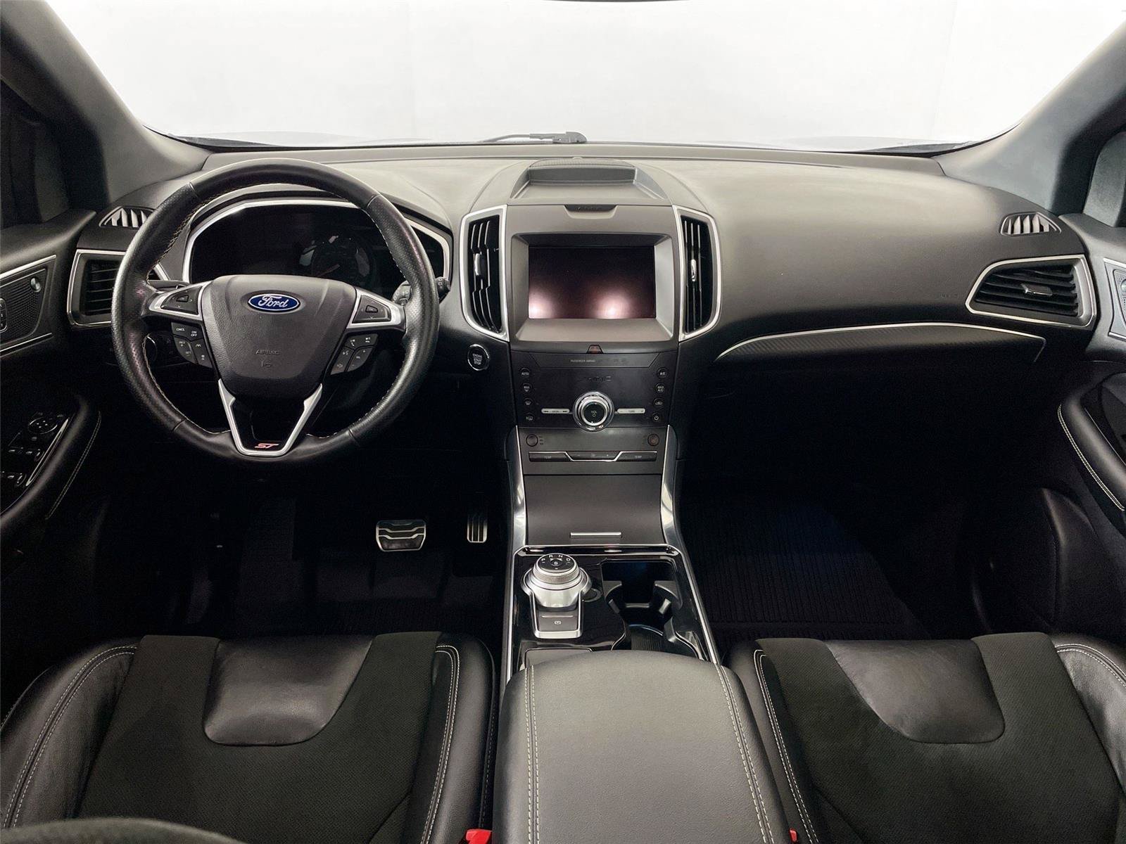 Used 2020 Ford Edge ST w/ Cold Weather Package AWD/4WD image 31