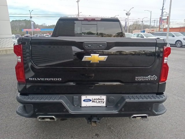 Used 2024 Chevrolet Silverado 1500 High Country w/ Technology Package image 4