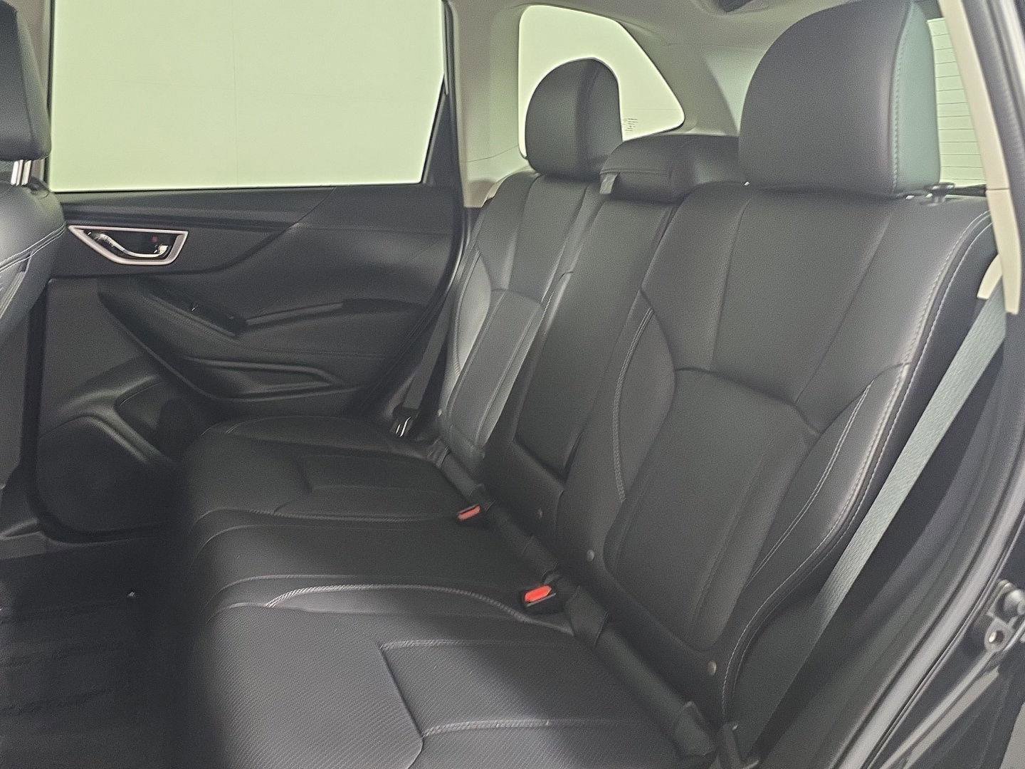 Used 2022 Subaru Forester Touring AWD/4WD image 9