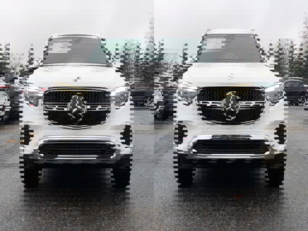 New 2025 Mercedes-Benz GLC 300 4MATIC image 2