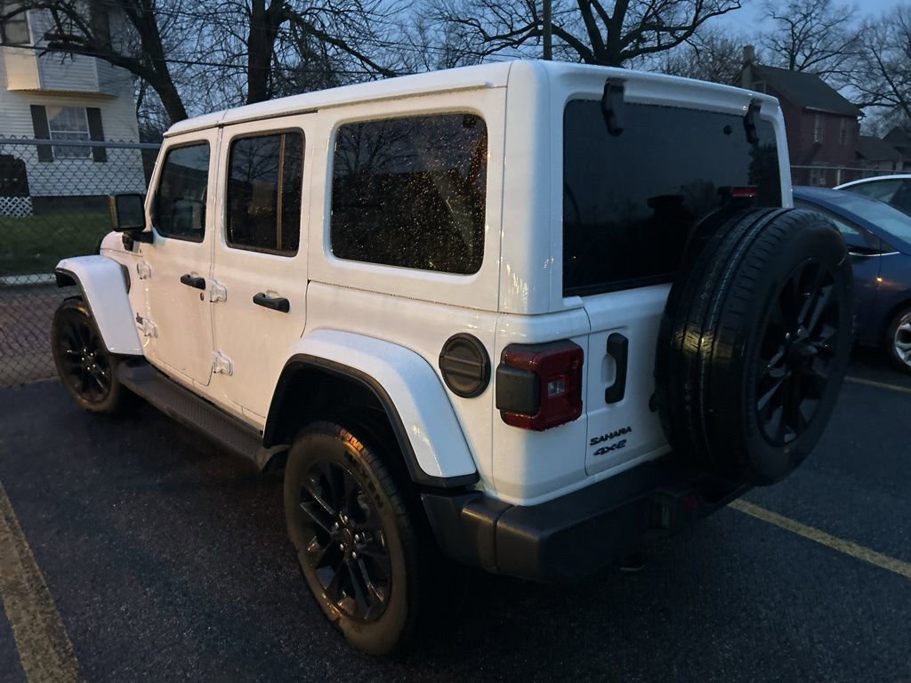 Used 2025 Jeep Wrangler Unlimited Sahara image 7