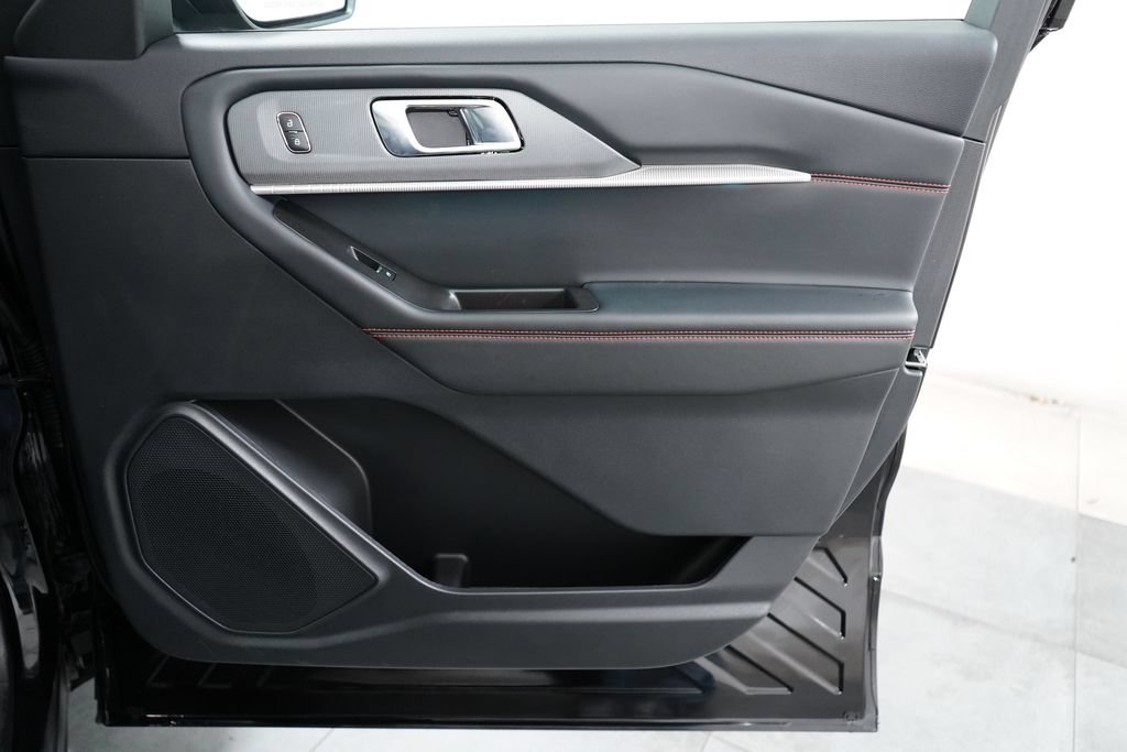 New 2026 Ford Explorer ST-Line w/ ST-Line Street Pack AWD/4WD image 31