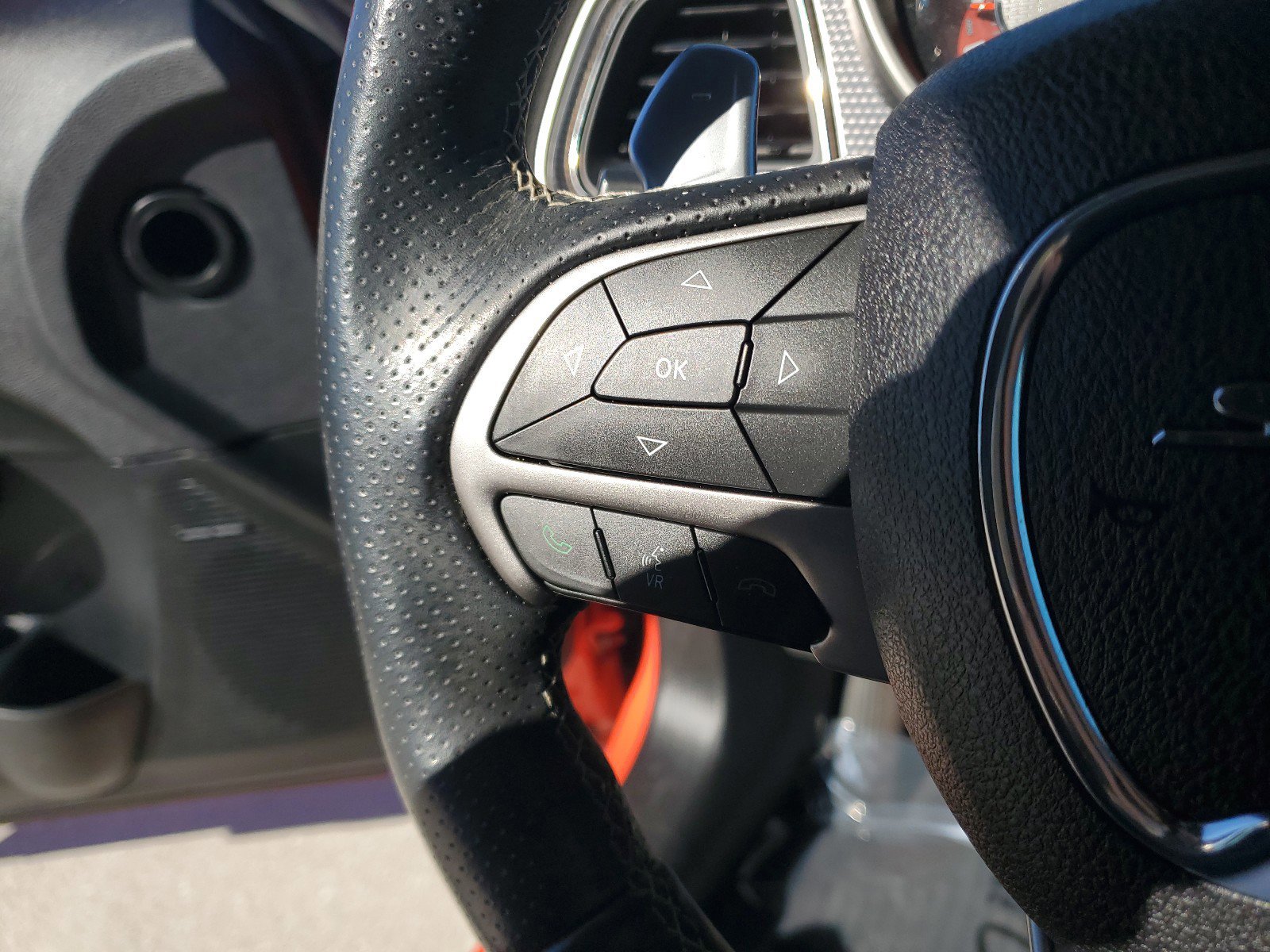 Used 2016 Dodge Challenger SRT Hellcat RWD image 26