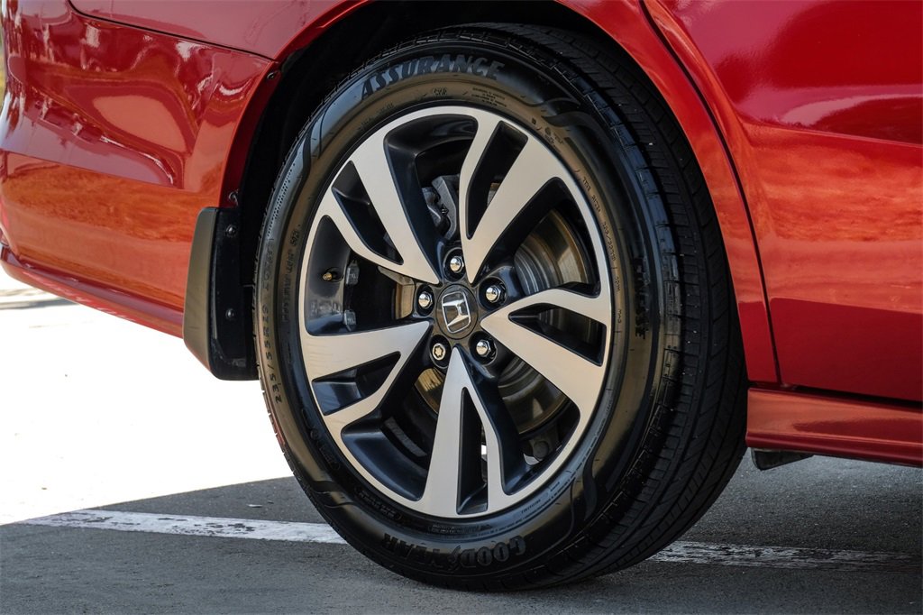 Used 2023 Honda Odyssey Touring image 59