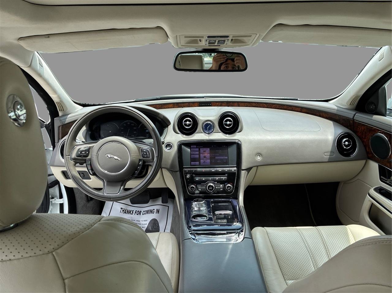 Used 2013 Jaguar XJ w/ Front Seat Comfort Pkg RWD image 32