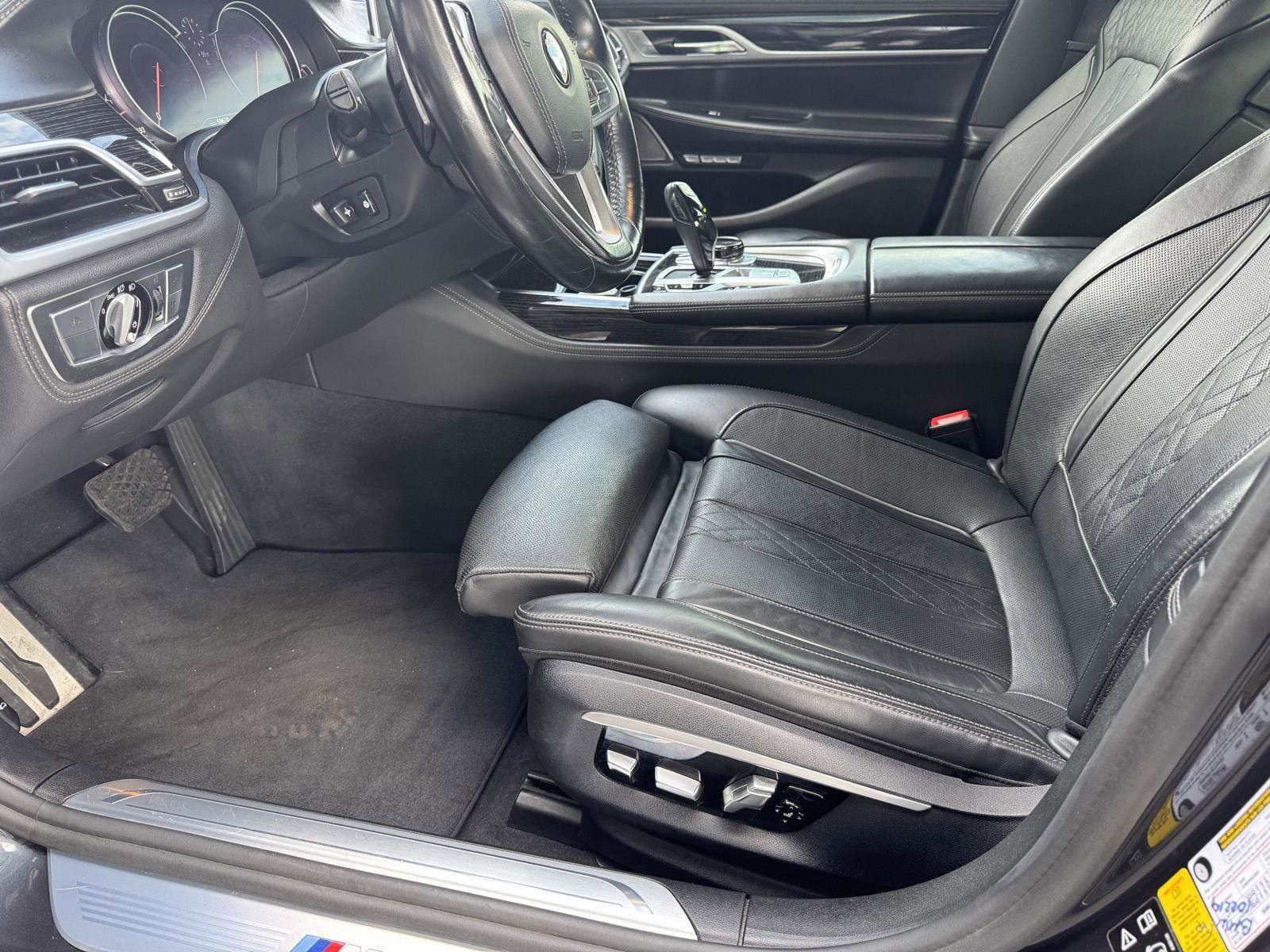 Used 2016 BMW 750i xDrive image 15