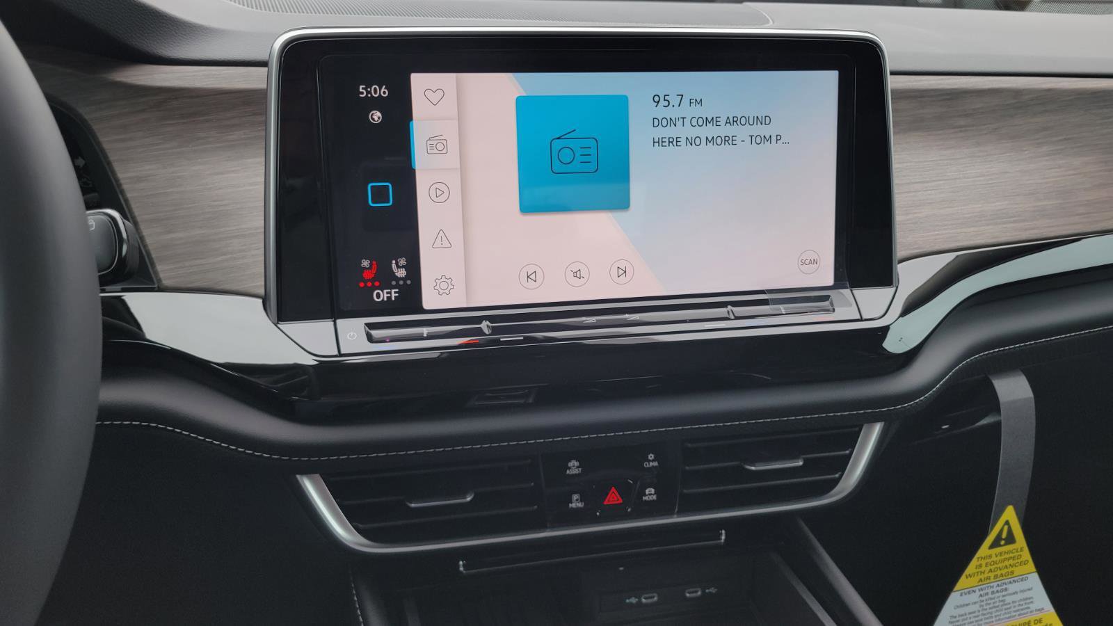 New 2026 Volkswagen Atlas SEL Premium R-Line image 30