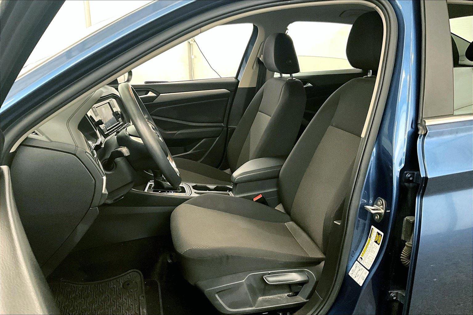 Used 2019 Volkswagen Jetta S w/ Driver Assistance Package image 24