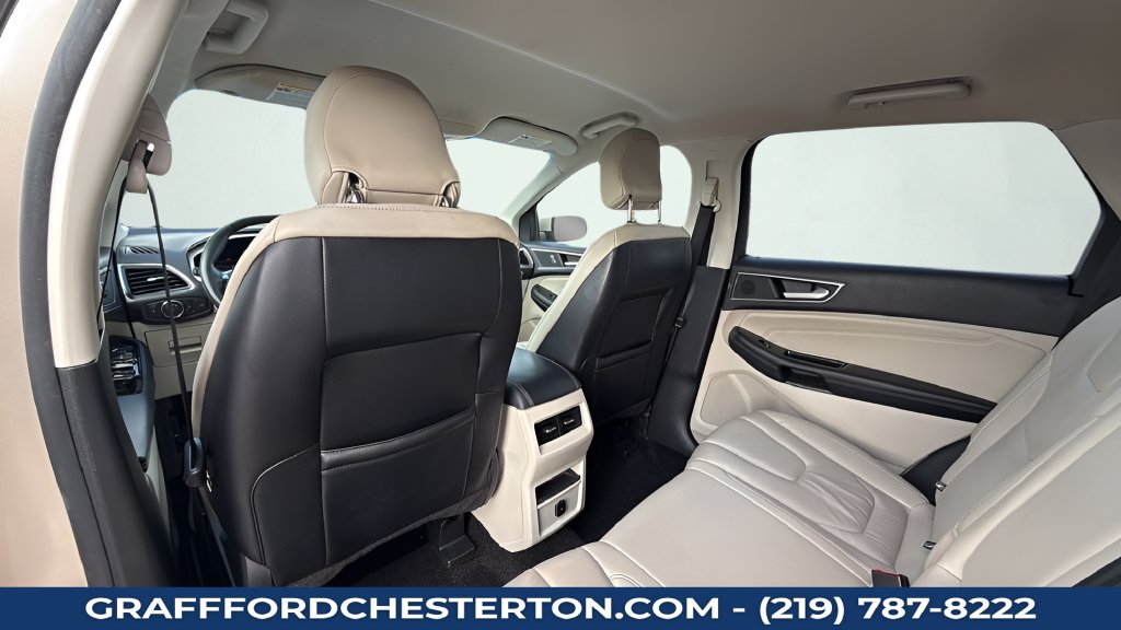 Used 2017 Ford Edge Titanium FWD image 39