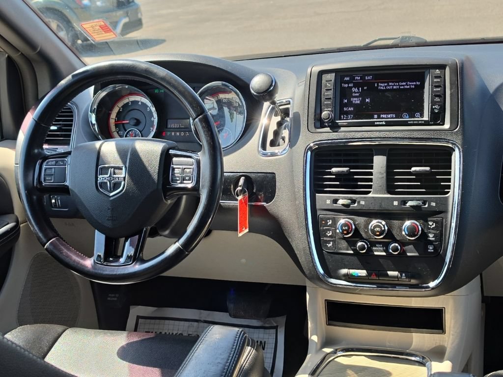 Certified 2019 Dodge Grand Caravan SXT FWD image 25