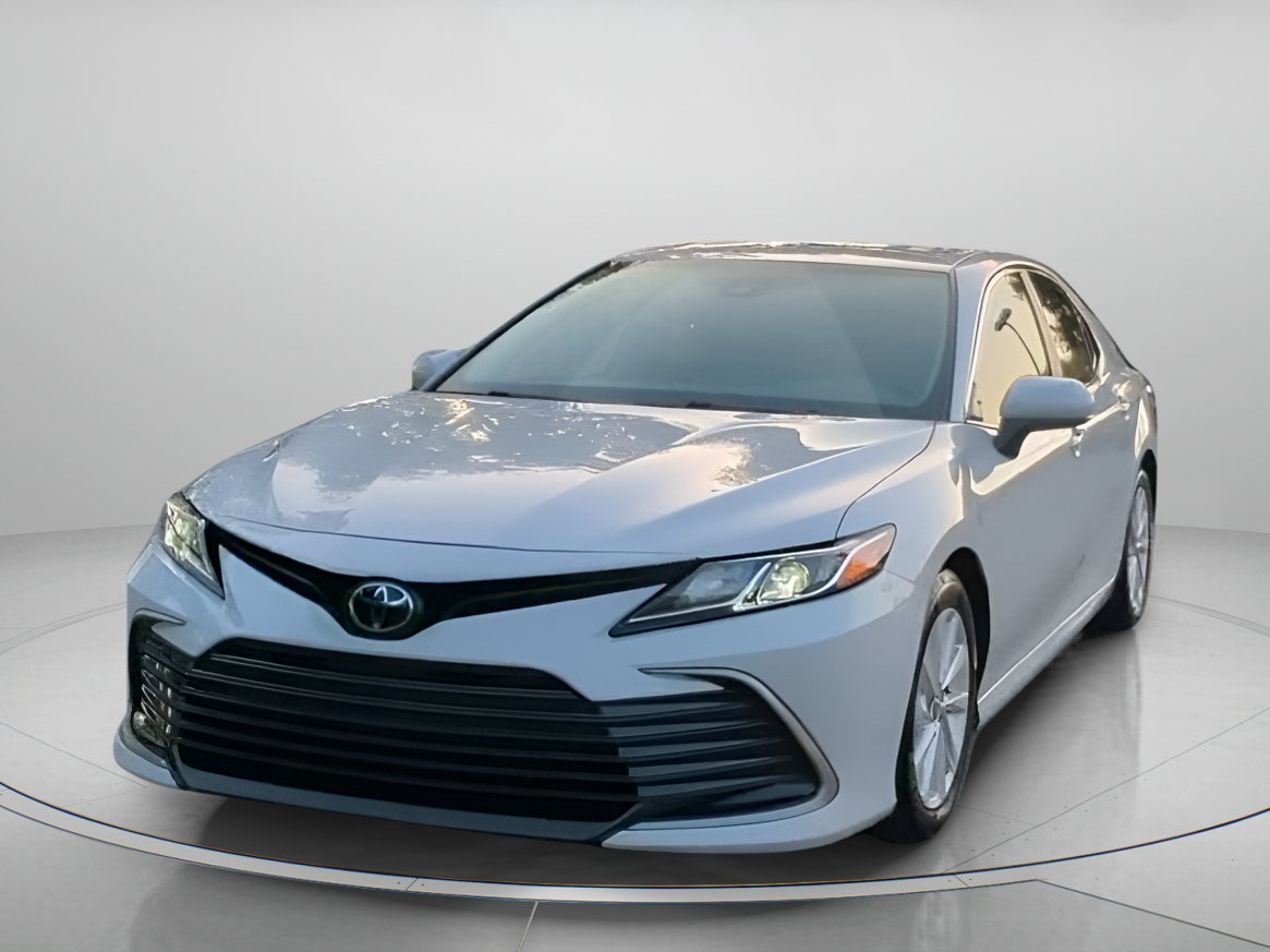 Used 2023 Toyota Camry LE FWD image 10