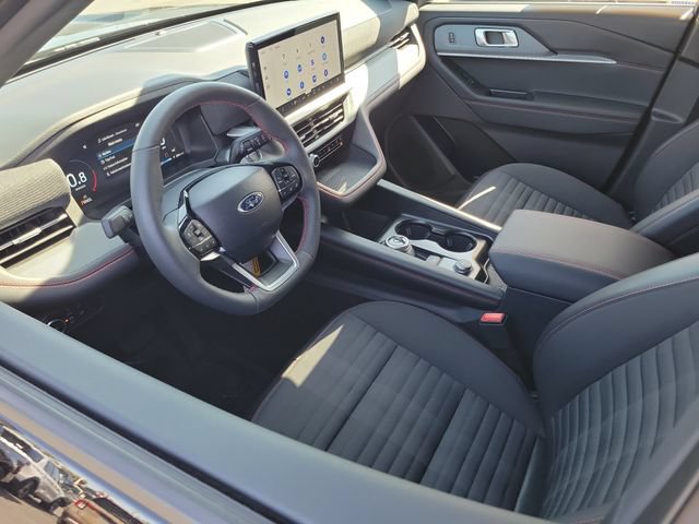 Used 2026 Ford Explorer ST-Line w/ Premium Package RWD image 3