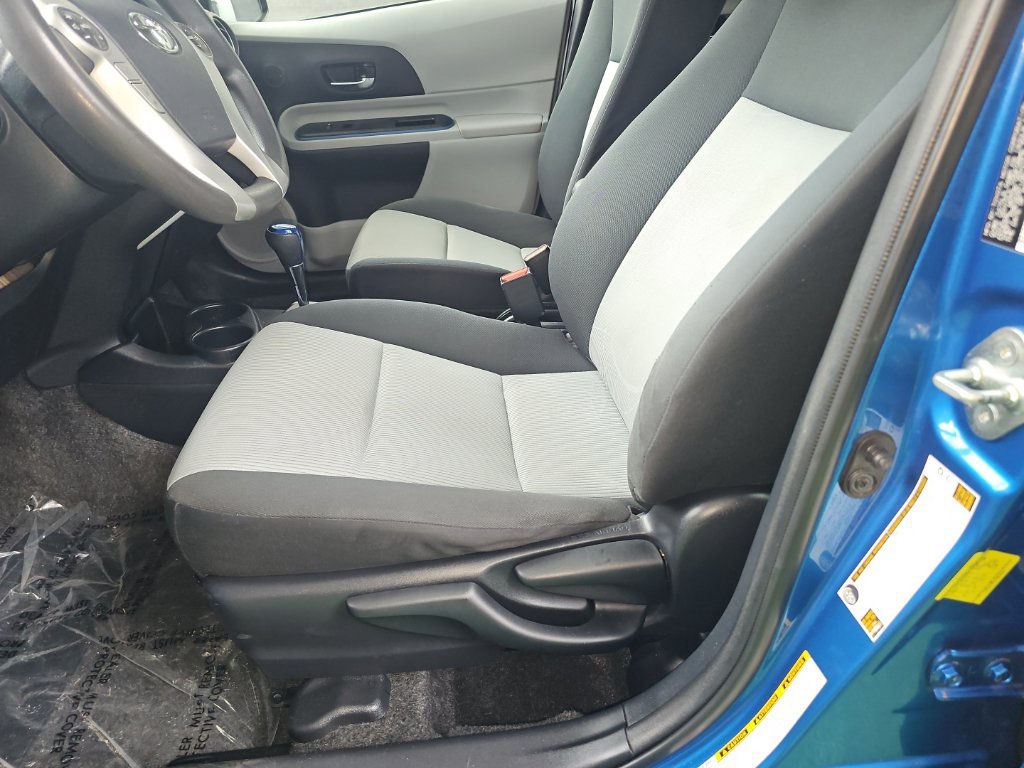 Used 2012 Toyota Prius C Three FWD image 31