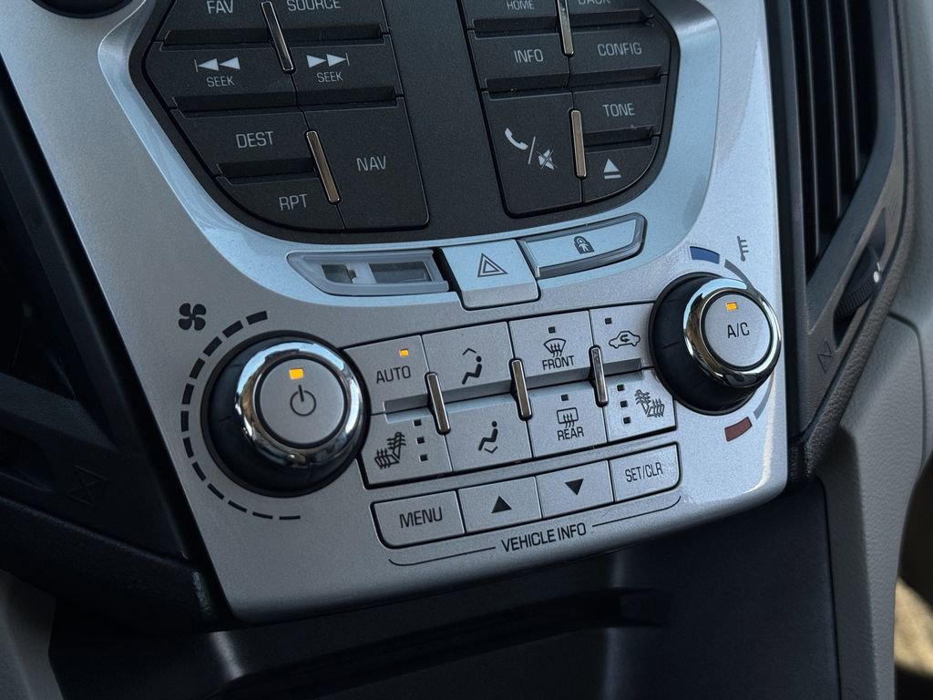 Used 2015 Chevrolet Equinox LT w/ Chrome Appearance Package image 20