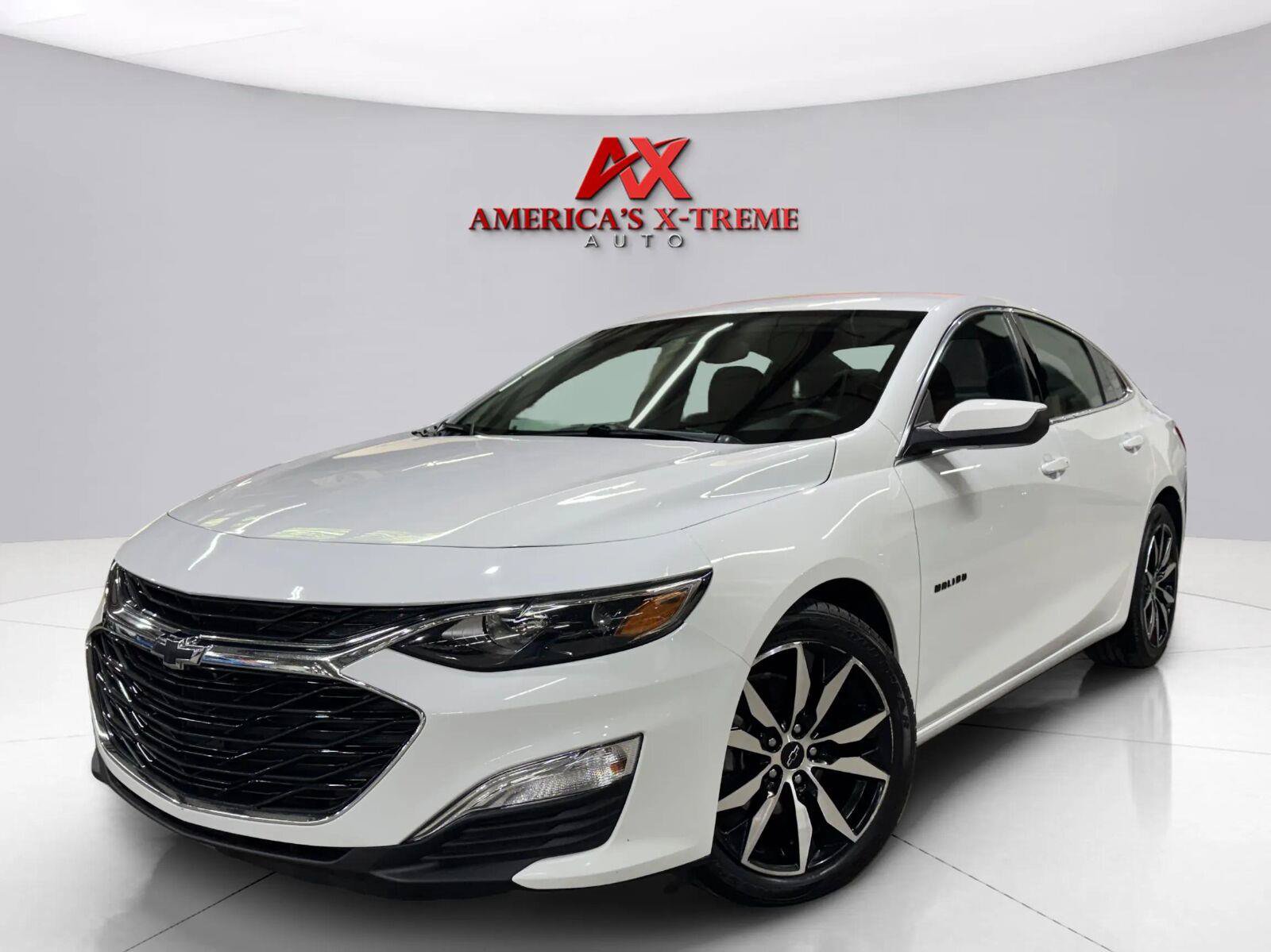 Used 2023 Chevrolet Malibu RS FWD image 1