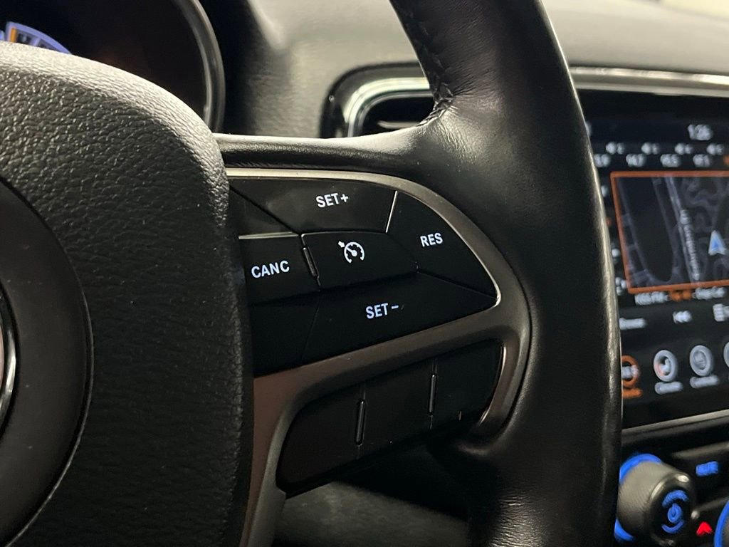 Used 2020 Jeep Grand Cherokee Altitude image 24