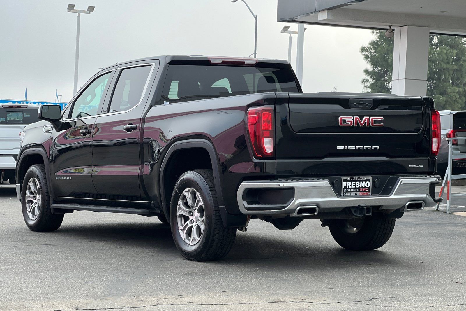 Used 2022 GMC Sierra 1500 SLE image 6