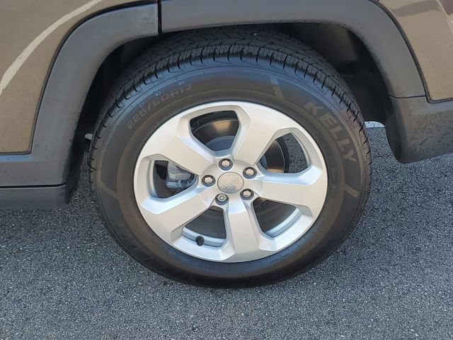 Used 2021 Jeep Compass Latitude FWD image 28